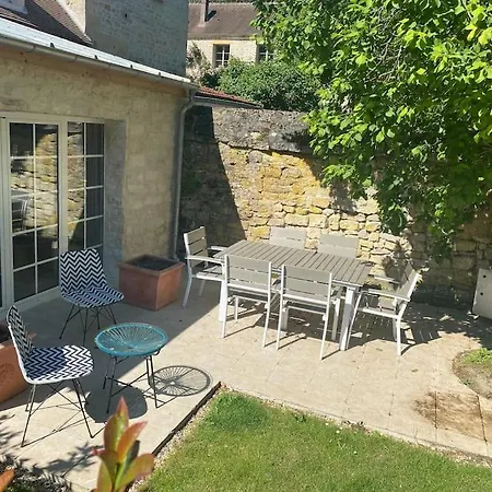 Chaleureux Avec Jardin Rousseloy